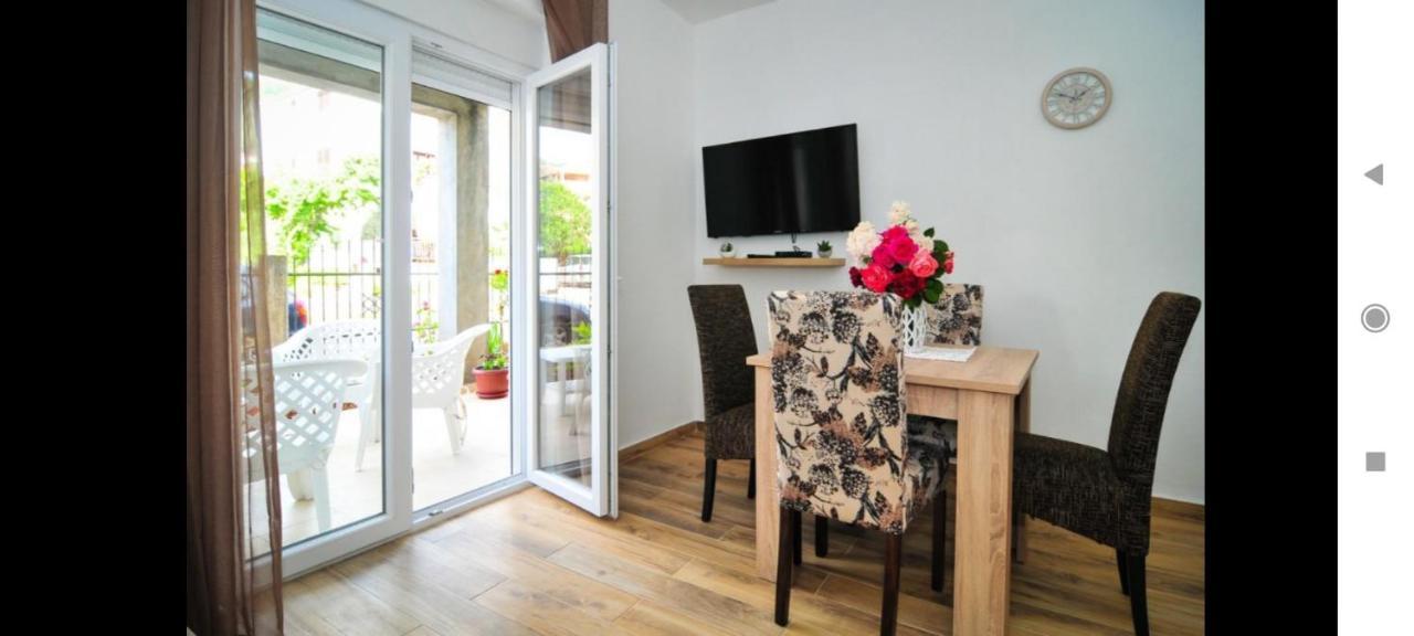 Apartmani Bekonja Tivat Eksteriør billede