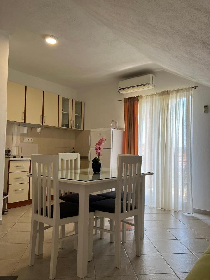 Apartmani Bekonja Tivat Eksteriør billede