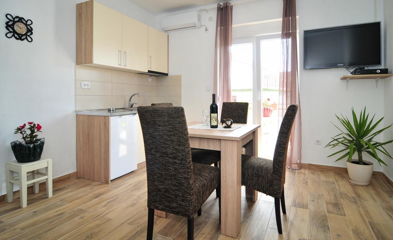 Apartmani Bekonja Tivat Eksteriør billede